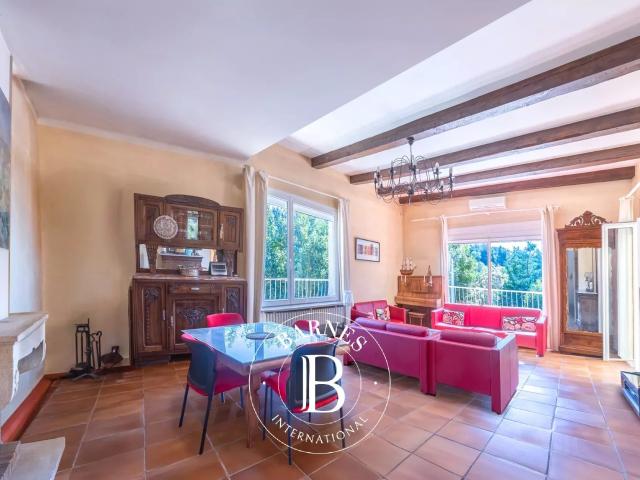 Aix En Provence Maison 440 M² 8 Chambres Piscine Chauf. 389m² Aix en Provence