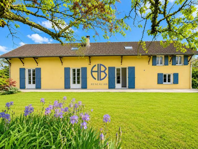 319 m² Habitables Terrain Constructible De 2 880 m 318m² Faverges de la Tour