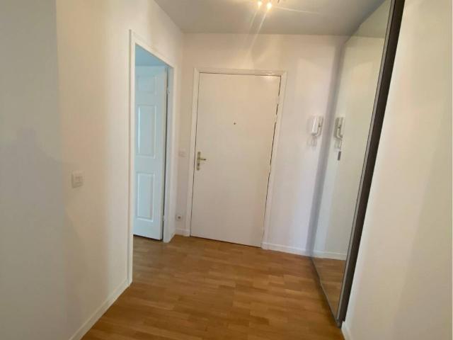 Exclusivité: Appartement 4 pièces refait à neuf