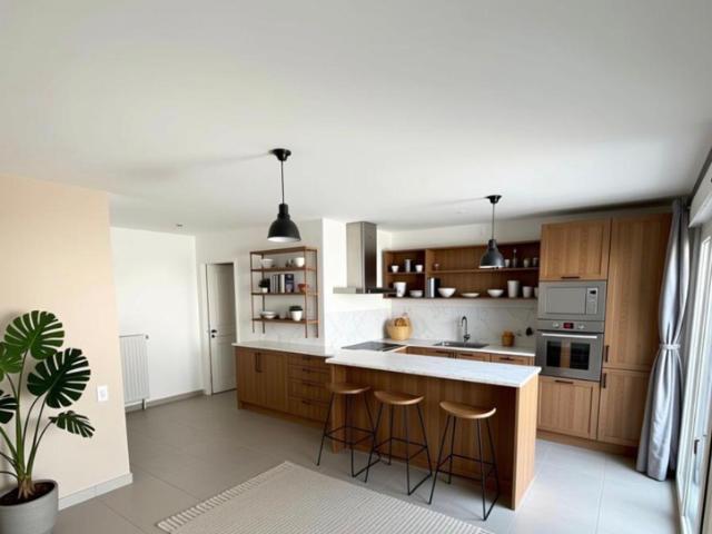 EXCLUSIVITE APPARTEMENT 3 PIECES 65 m2 METRO FRONT POP