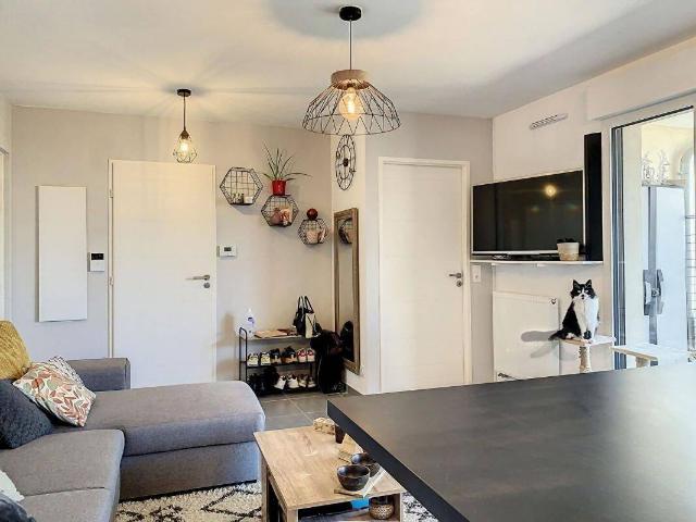 EXCLUSIVITE APPARTEMENT T2 MEUBLE STATIONNEMENT