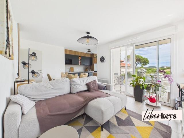 Exclusivité Appartement de 3 pièces en rez de jardin à Fré. 61m² Fréjus