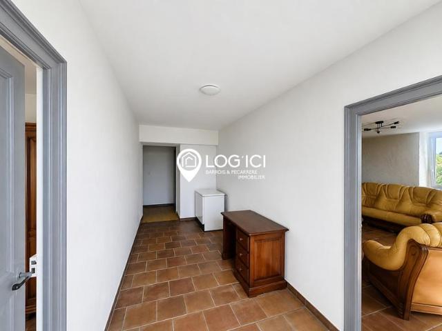 EXCLUSIVITÉ Appartement non meublé en rez de chaussée avec