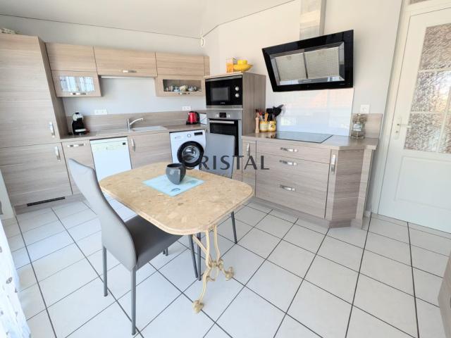 EXCLUSIVITÉ Appartement Pontaillac avec aperçu mer !