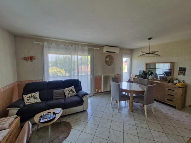 AUCH Quartier calme Bel appartement T3 avec jardin