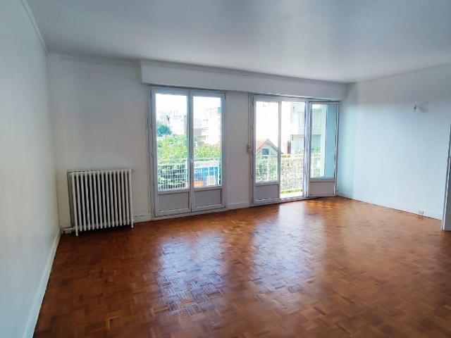 EXCLUSIVITÉ Aulnay Mairie F3 lumineux 63 m2 Balcon Parking