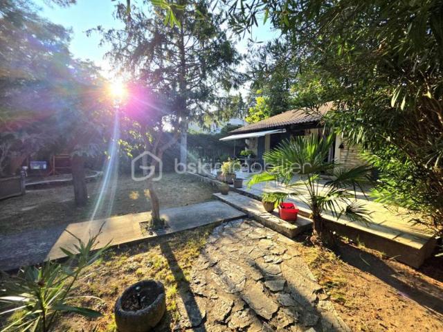 EXCLUSIVITE / BAGNOLS SUR CEZE / PISCINE / GRANDE FAMILLE OU INVESTISSEMENT LOCATIF