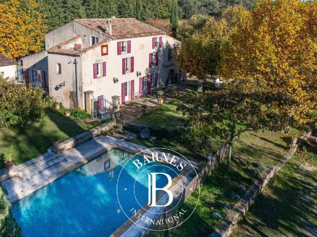 Exclusivite Barnes Proche Aix En Provence Propriete D'ex. 320m² Aix en Provence