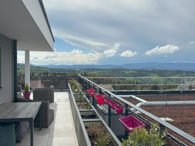 EXCLUSIVITE: BEL ATTIQUE A CRUSEILLES AVEC 100 M DE TERRASSE !