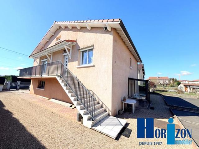 EXCLUSIVITE: BONSON GRANDE MAISON AVEC GARAGE ET TERRAIN