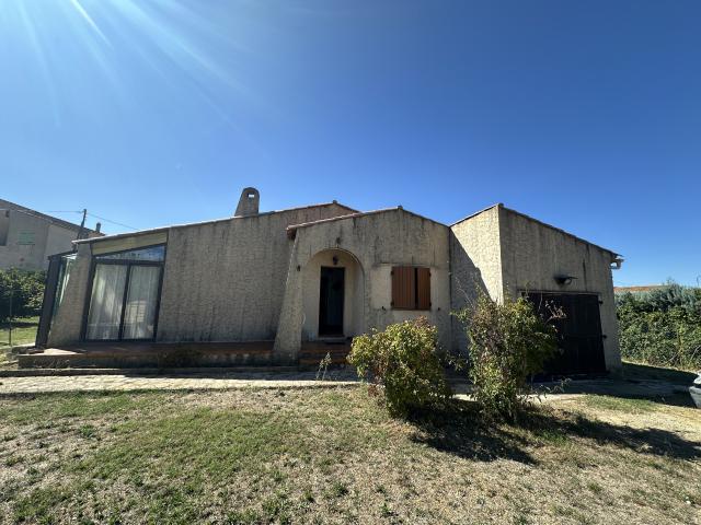 Exclusivité Brignoles Villa de type 3 avec garage sur 1155 m2