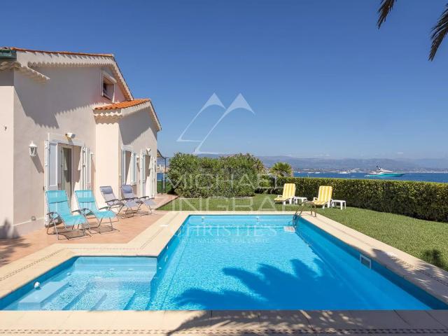 Exclusivité Cap d'antibes Villa d’Exception en Première Li. 176m² Antibes