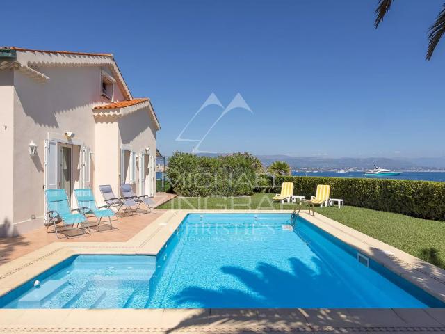 Exclusivité Cap d'antibes Villa d’Exception en Première Ligne – Vue Panoramique Mer et Montagne à 180°