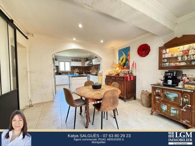 CASTRIES Maison de village 94m2