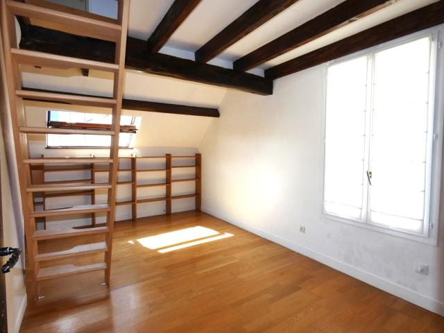 EXCLUSIVITE: Centre ville, studio, idéal investisseur.