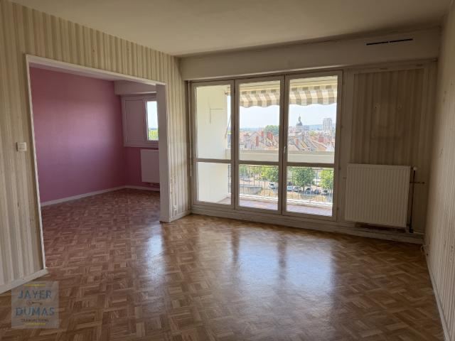 EXCLUSIVITÉ CHALON SUR SAONE Appartement T4 avec parking et vue exceptionnelle