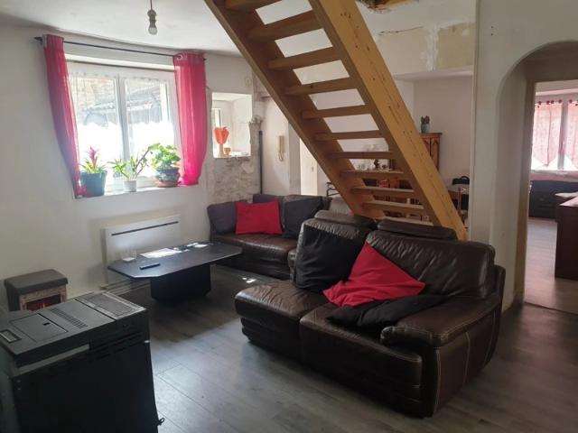 EXCLUSIVITÉ ! CHARME DE L'ANCIEN ET DÉPENDANCE BOUTIGNY SUR ESSONNE