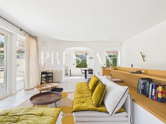 Exclusivité Chiberta, vaste maison rénovée sur un grand te. 242m² Anglet