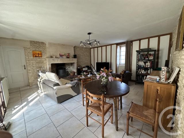 EXCLUSIVITE dans votre agence CENTURY 21 Cabinet de Loynes F. 137m² Ouilly le Tesson