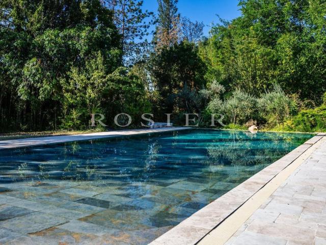EXCLUSIVITÉ – Domaine d’exception en Provence – Villedieu –. 1211m² Villedieu