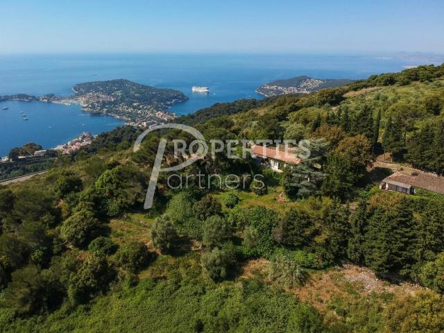 Exclusivité – Domaine privé au cœur de la nature avec vue pa. 211m² Eze