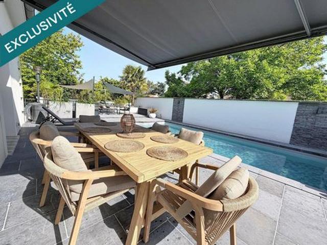 EXCLUSIVITÉ – ÉLÉGANTE MAISON FAMILIALE AVEC PISCINE À CHAMPIGNY