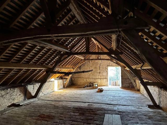 EXCLUSIVITE Ferme sur 13 hectares GIZEUX