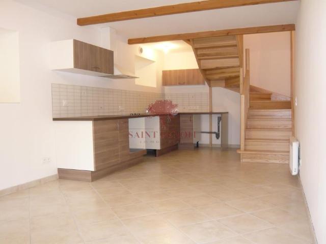 EXCLUSIVITE GIGNAC 34150 Adorable maison de village 3 pièces à louer