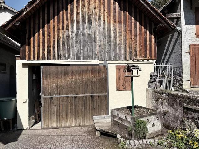 EXCLUSIVITE: Grange/Garage de stockage