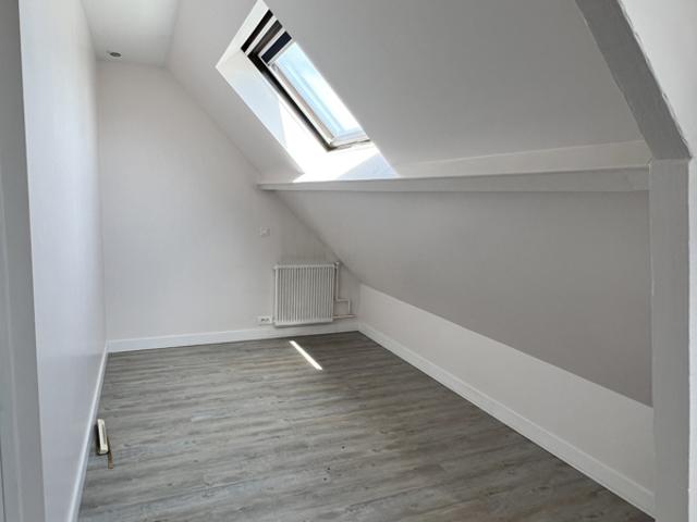 EXCLUSIVITÉ Grand studio transformable en 2 pièces Derni