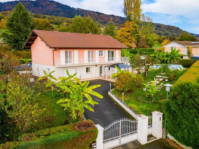 EXCLUSIVITÉ Grande Maison familiale 205 m2 avec piscine Bonne sur Menoge 74380