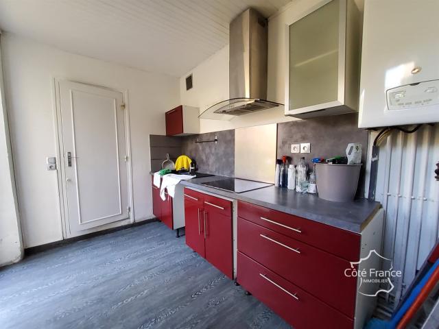 Exclusivité Idéal Famille. Revin 08. Maison cinq chambres. 147m² Revin