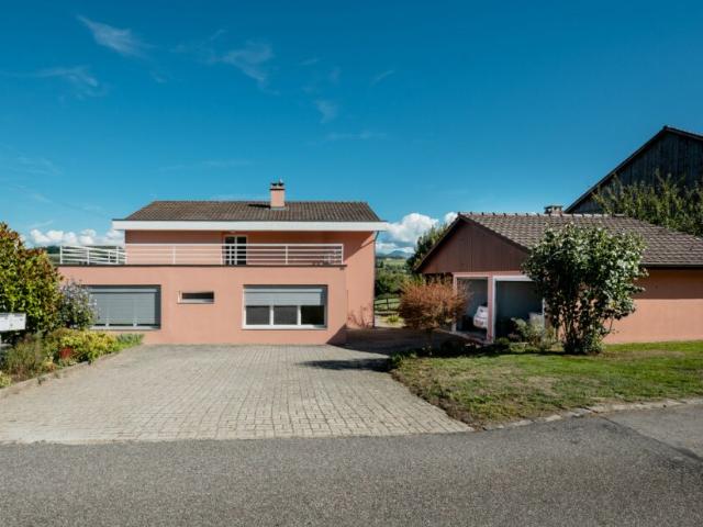 EXCLUSIVITE IMMO2Z: Villa individuelle de 6.5 pces avec appartement indépendant