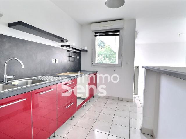 Exclusivité Immosens La Madeleine T3 avec double balcon + place de stationnement