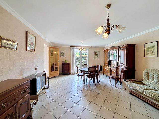 EXCLUSIVITÉ LA CHAUSSÉE SAINT VICTOR Pavillon Plain Pied