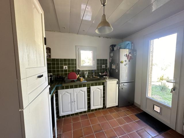 Exclusivité Le val En impasse dans un cadre nature villa singulière de Type 4/5 avec garage sur plus de