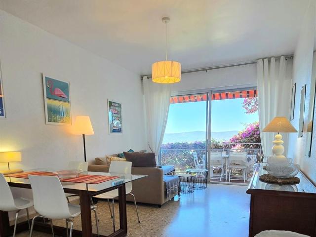 EXCLUSIVITE LE LAVANDOU Vue mer exceptionnelle, Appartemen. 61m² Le Lavandou