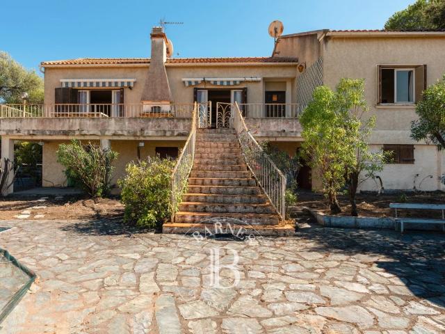 Exclusivité, L'Île Rousse, villa vue mer et île de la Pietra. 140m² L'Île Rousse