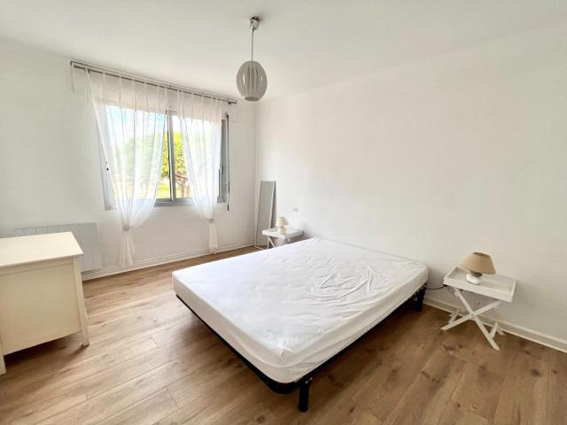 EXCLUSIVITE LOCATION ANNUELLE MEUBLÉE GRAND APPARTEMENT T2 SAINT CYPRIEN PLAGE Groupement Immobilier 66