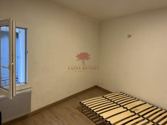 EXCLUSIVITE LOCATION Belle maison de village 3 pièces rénovée avec balcon et double cave au RDC