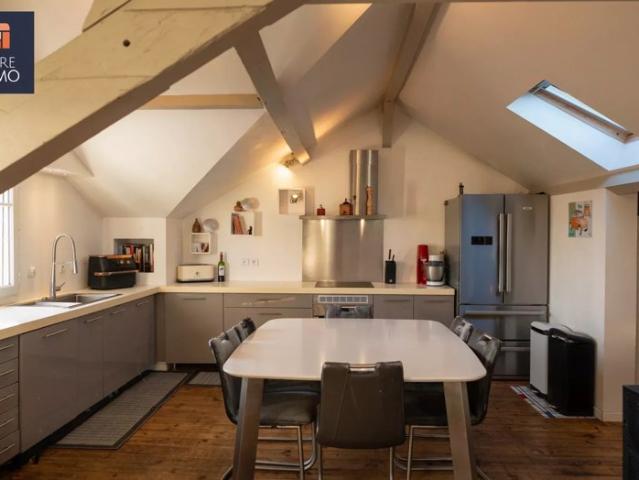 Loft à vendre à Pau – Appartement 3 pièces avec garage dans le quartier Saint Dominique