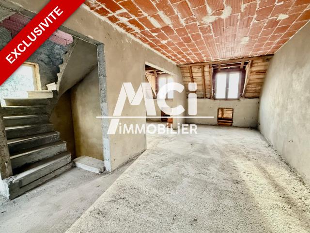 Exclusivité Mci Immobilier Maison centre ville d'Espalion beaucoup de possibilité