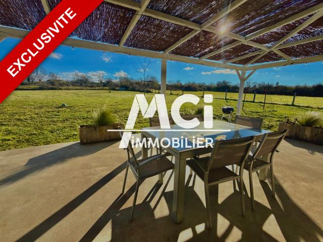Exclusivité Mci Immobilier Rare Belle maison située à Bozouls dans un écrin de verdure