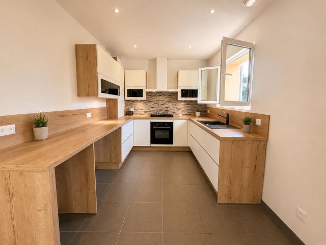 Exclusivité: Maison rénovée 3 chambres + garage + terrain constructible 1000 m2 proche Sanilhac