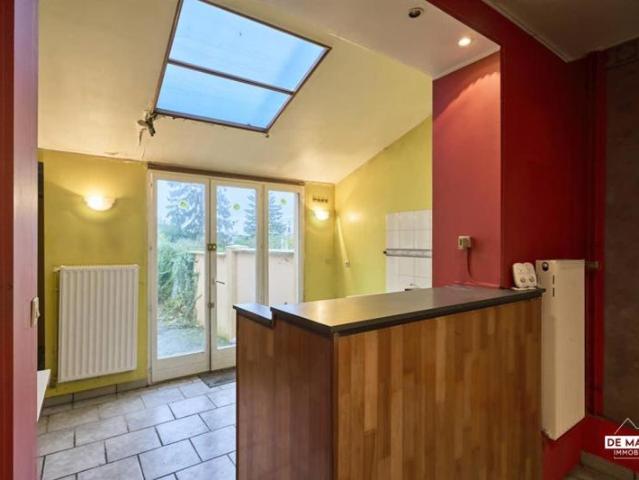 EXCLUSIVITÉ – MAISON À TRAVAUX – 3 CHAMBRES + COMBLES – JARDIN TERRASSE – PROXIMITÉ MÉTRO / UNIVERSITES