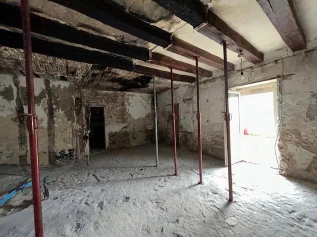 EXCLUSIVITE Maison à restaurer SAVIGNE SUR LATHAN
