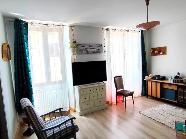 EXCLUSIVITÉ MAISON BOURGEOISE EN CŒUR DE VILLAGE