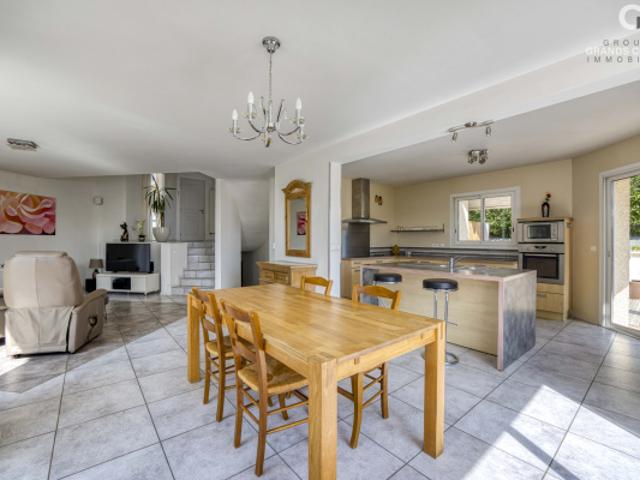 EXCLUSIVITE MAISON D'ARCHITECTE 148 M2 TERRAIN 939 M2
