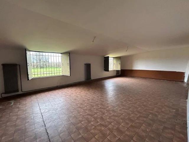 EXCLUSIVITE Maison de campagne à restaurer SOUVIGNE