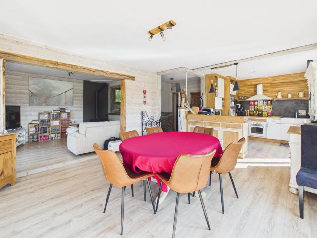 EXCLUSIVITÉ Maison de caractère avec vue exceptionnelle sur les Belledonnes et le Granier à Myans